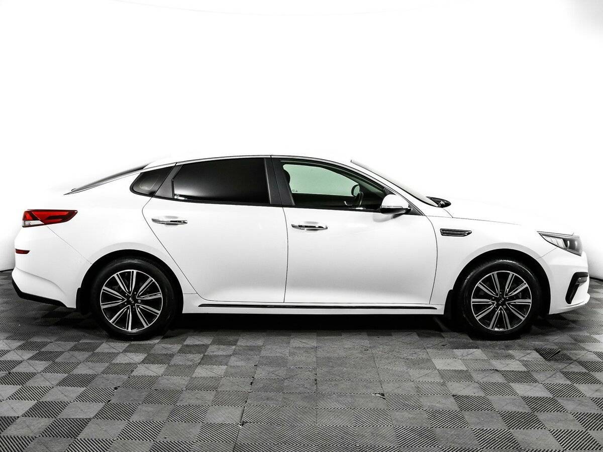 Kia Optima 2018 года с пробегом. Фото: #3