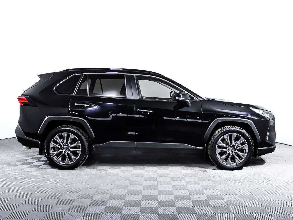 Toyota RAV4 2019 года с пробегом. Фото: #3