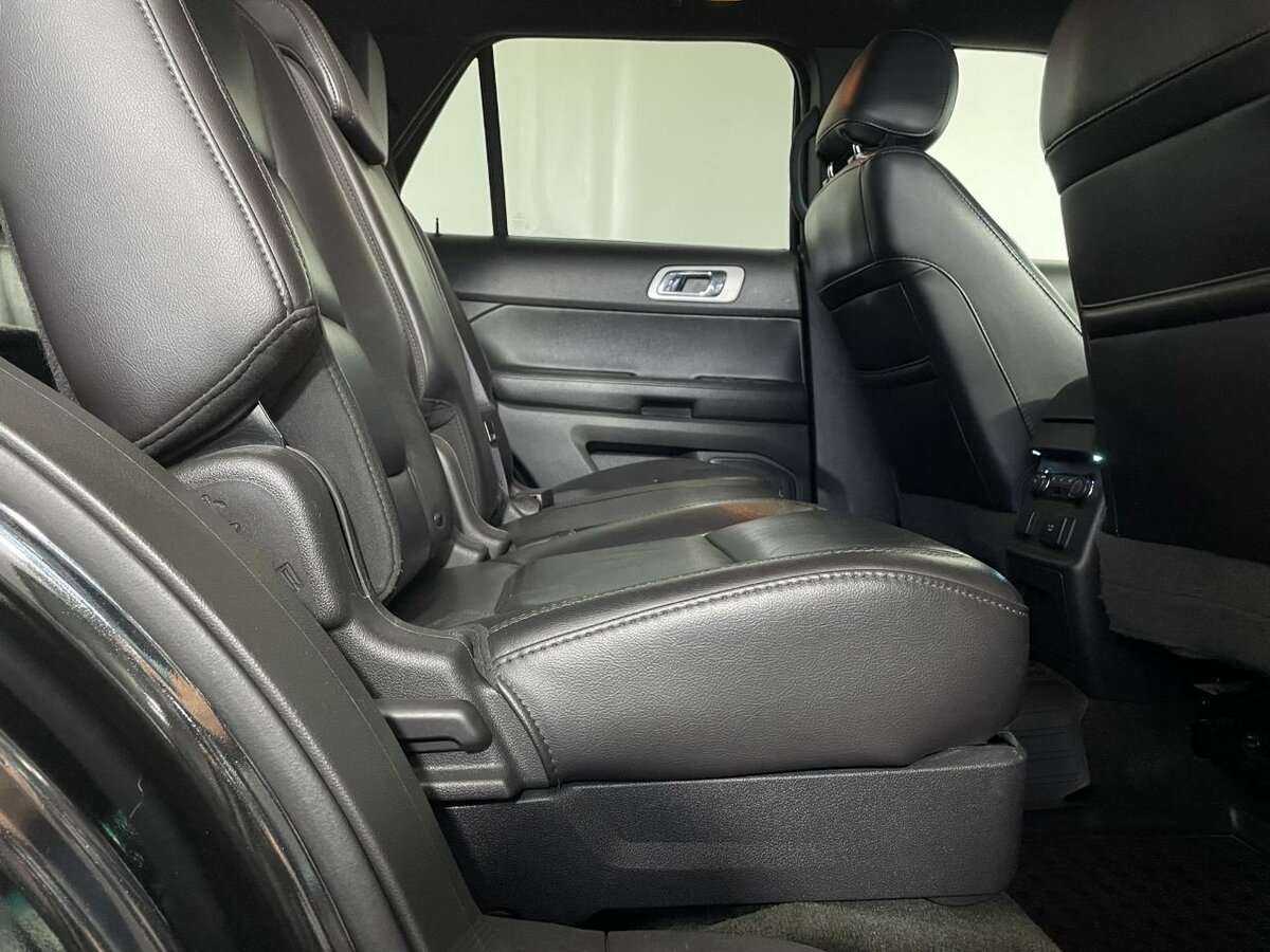 Ford Explorer 2013 года с пробегом. Фото: #16