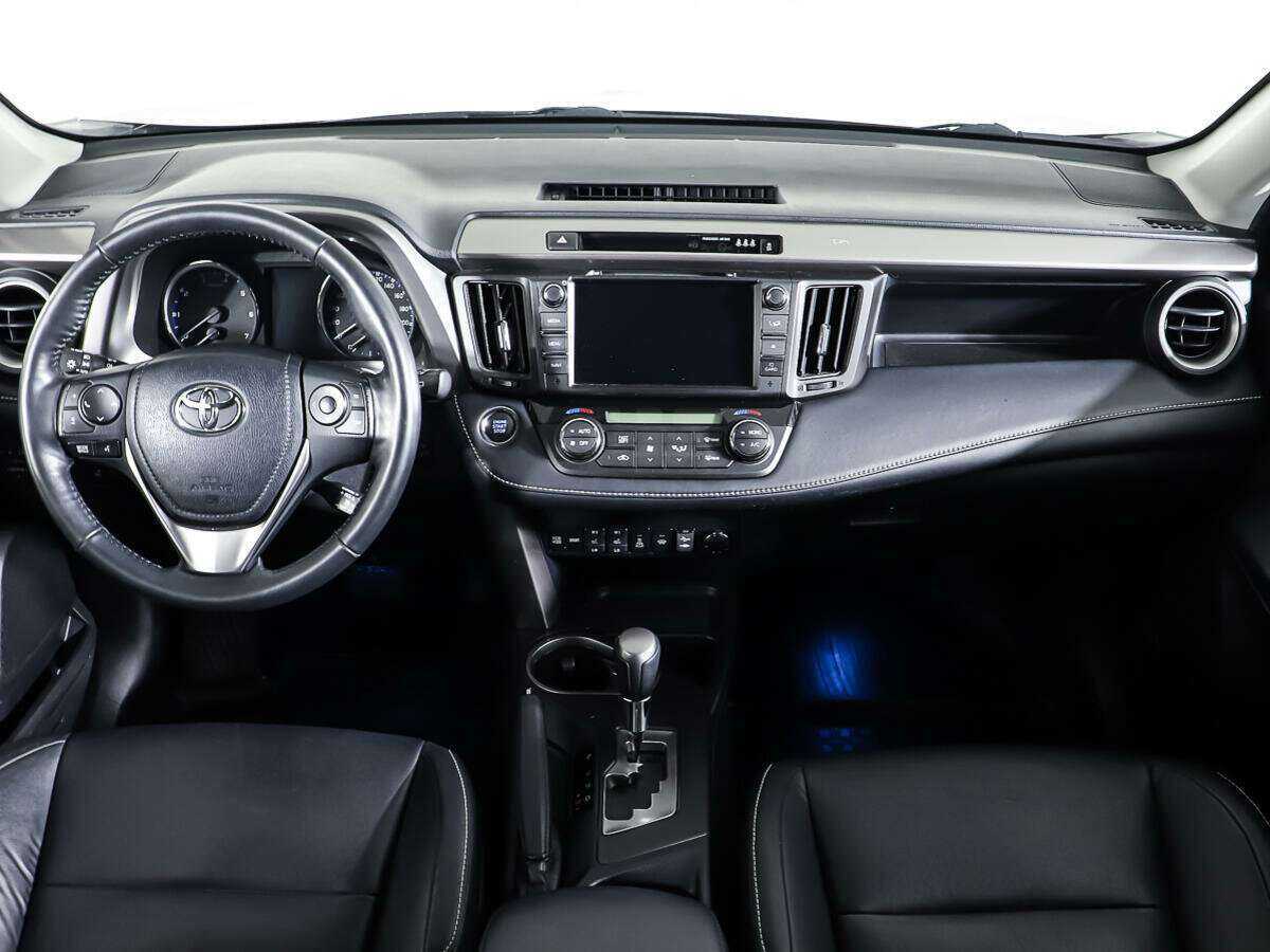 Toyota RAV4 2018 года с пробегом. Фото: #10