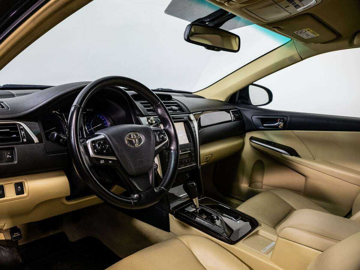 Toyota Camry 2015 года с пробегом. Фото: #9