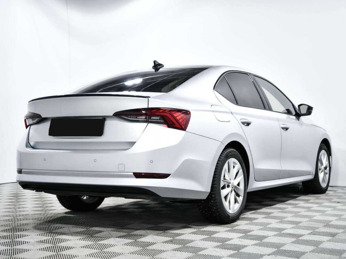 Skoda Octavia 2021 года с пробегом. Фото: #3