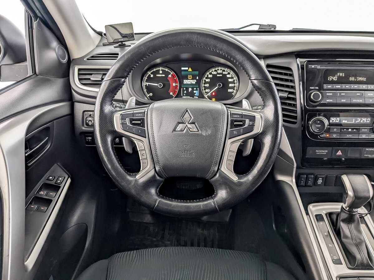 Mitsubishi Pajero Sport 2018 года с пробегом. Фото: #20