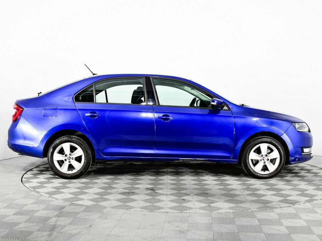 Skoda Rapid 2018 года с пробегом. Фото: #3