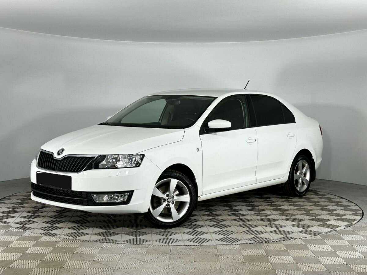Skoda Rapid 2016 года с пробегом. Посмотреть фото