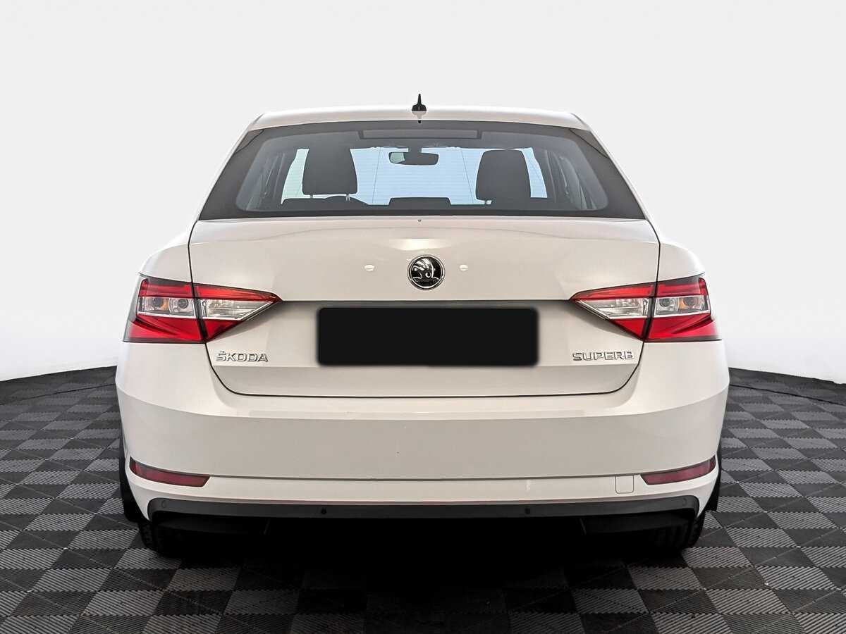 Skoda Superb 2017 года с пробегом. Фото: #5
