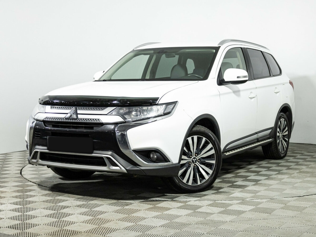 Mitsubishi Outlander 2019 года с пробегом. Посмотреть фото