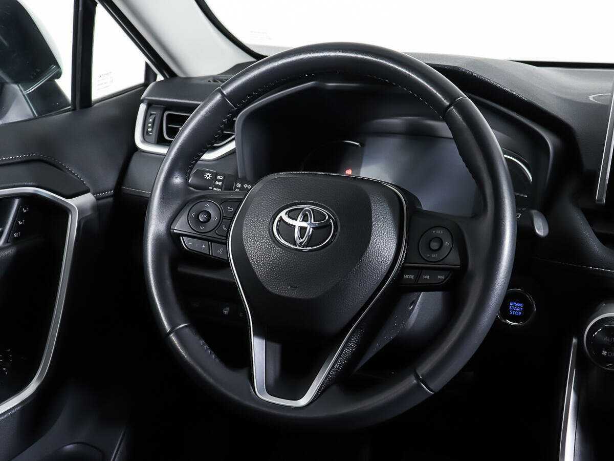 Toyota RAV4 2020 года с пробегом. Фото: #14