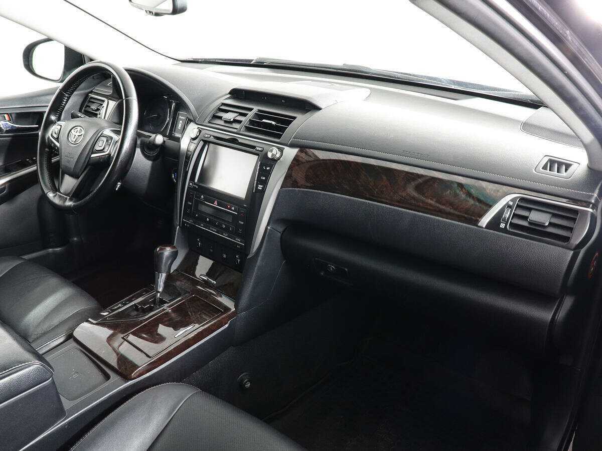 Toyota Camry 2017 года с пробегом. Фото: #9