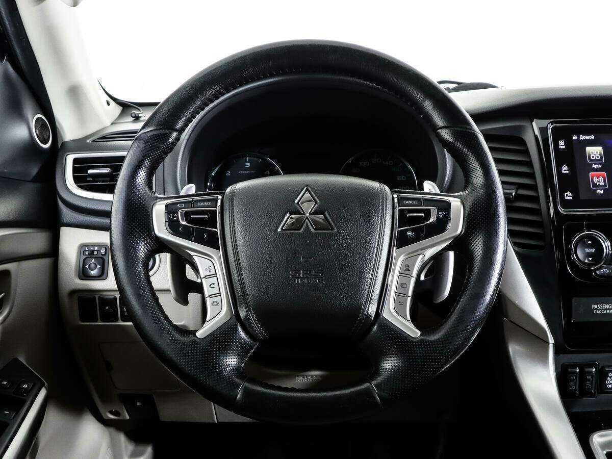 Mitsubishi Pajero Sport 2017 года с пробегом. Фото: #15