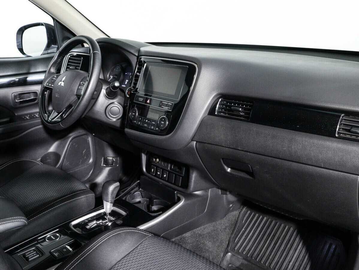 Mitsubishi Outlander 2019 года с пробегом. Фото: #8
