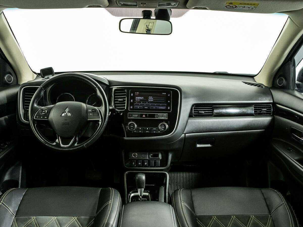 Mitsubishi Outlander 2019 года с пробегом. Фото: #10