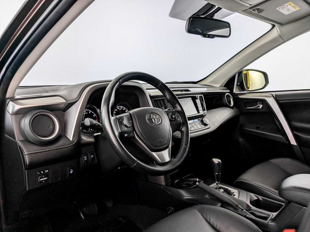 Toyota RAV4 2017 года с пробегом. Фото: #15