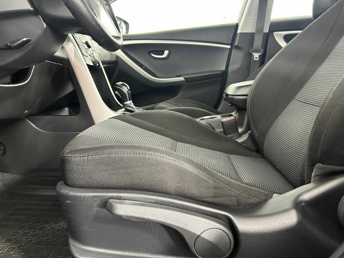 Hyundai i30 2012 года с пробегом. Фото: #9