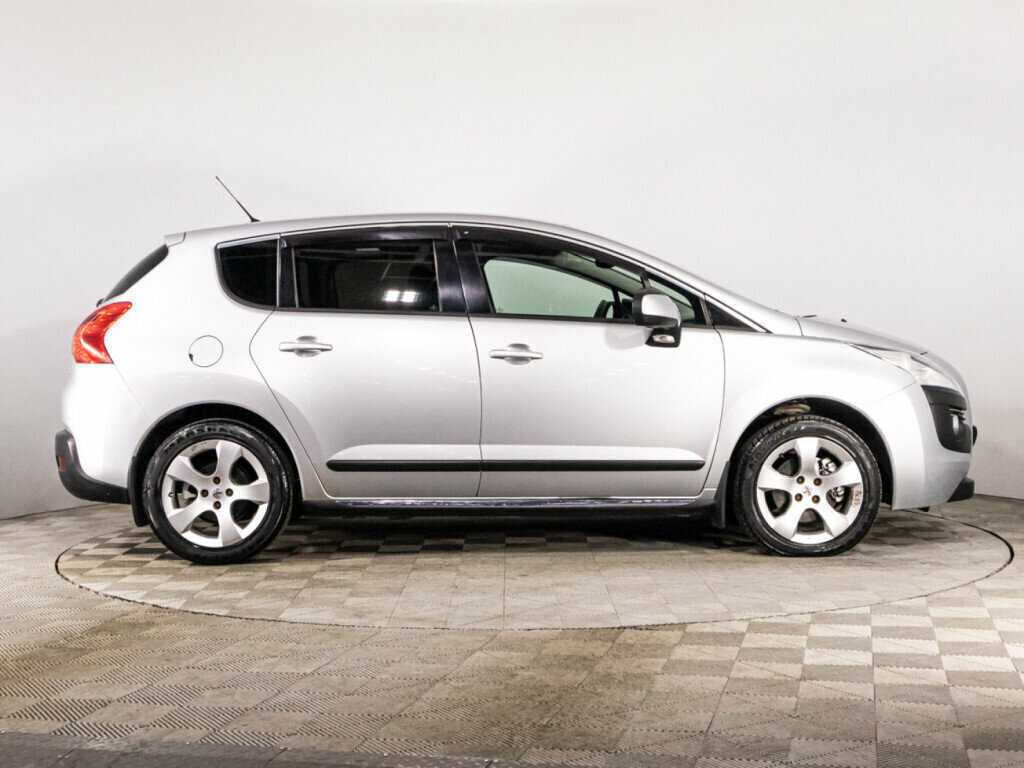 Peugeot 3008 2012 года с пробегом. Фото: #3