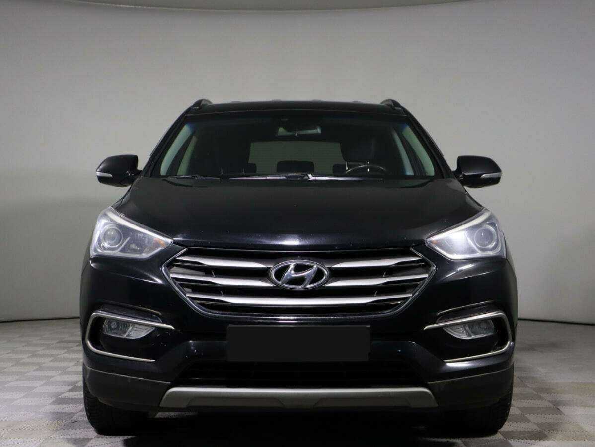 Hyundai Santa Fe 2017 года с пробегом. Фото: #1
