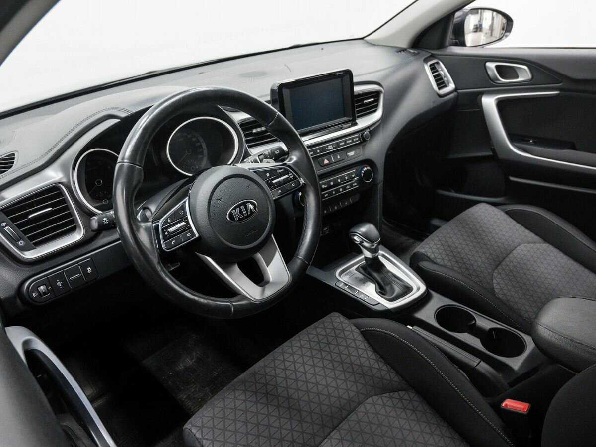 Kia Ceed 2019 года с пробегом. Фото: #13
