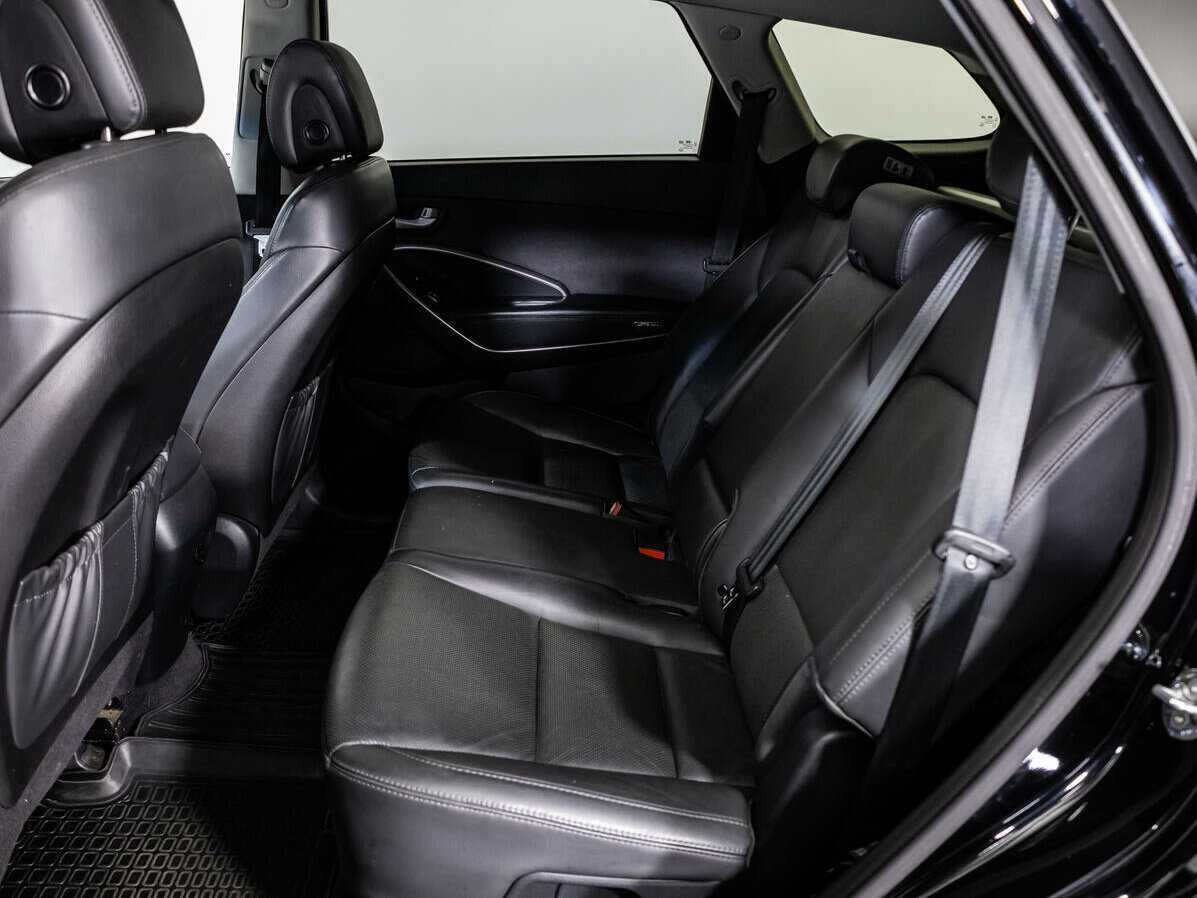 Hyundai Santa Fe 2015 года с пробегом. Фото: #9