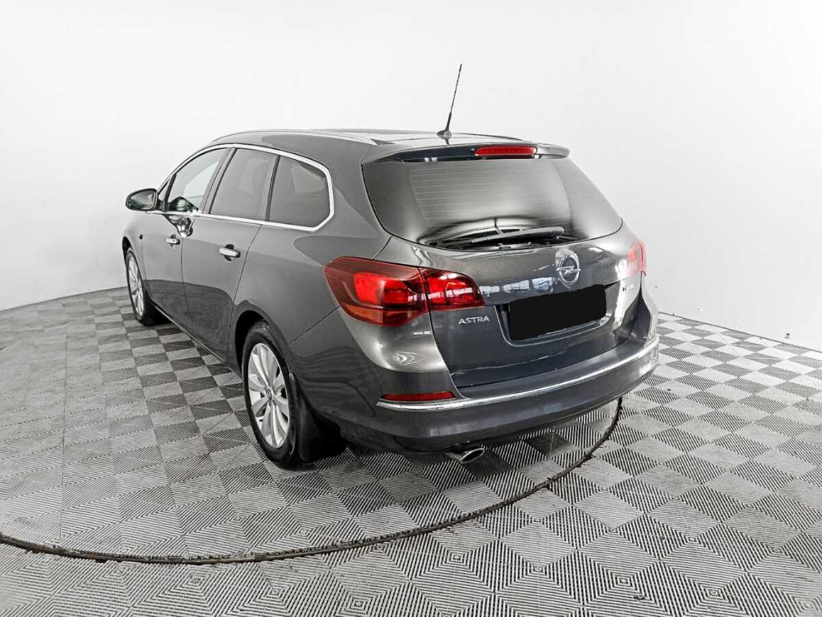 Opel Astra 2013 года с пробегом. Фото: #6