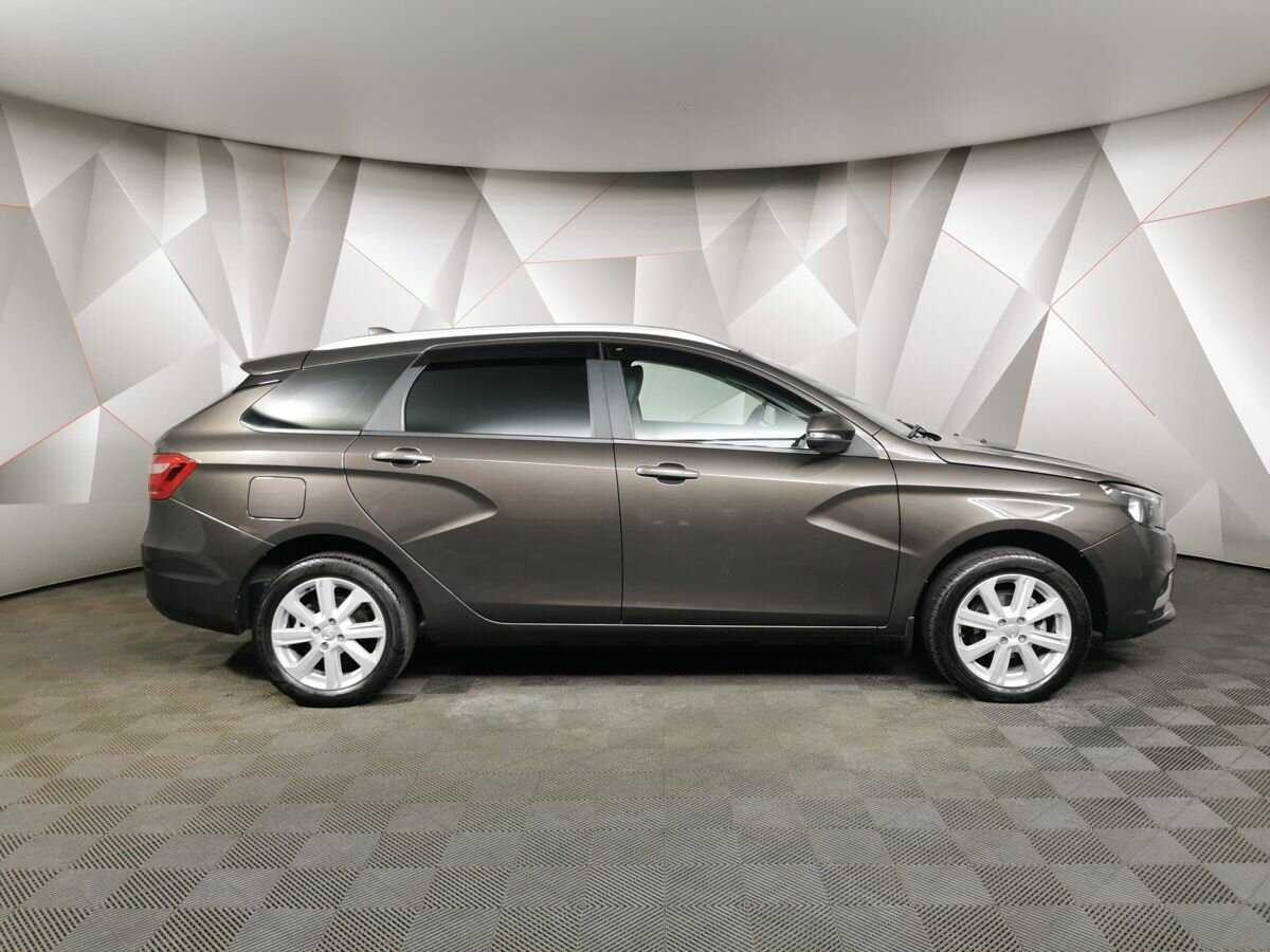 Lada (ВАЗ) Vesta 2022 года с пробегом. Фото: #5