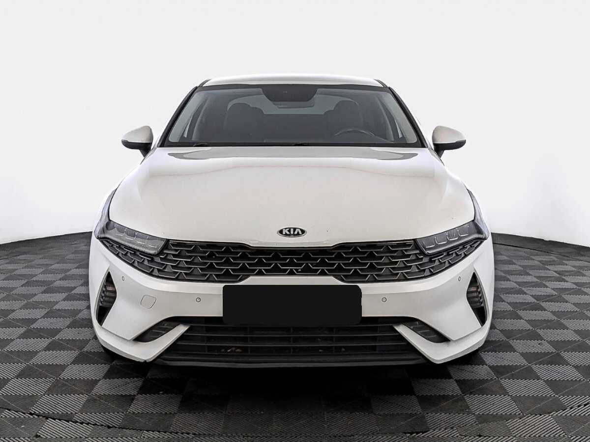 Kia K5 2021 года с пробегом. Фото: #1