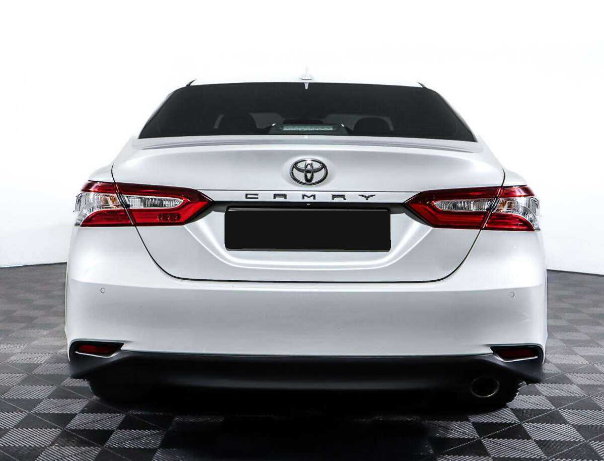 Toyota Camry 2020 года с пробегом. Фото: #5