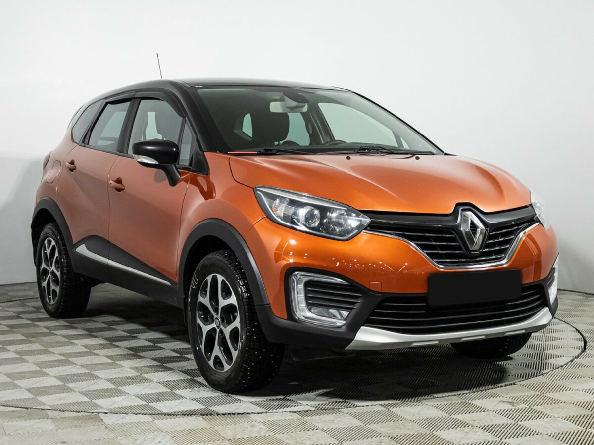 Renault Kaptur 2016 года с пробегом. Фото: #2