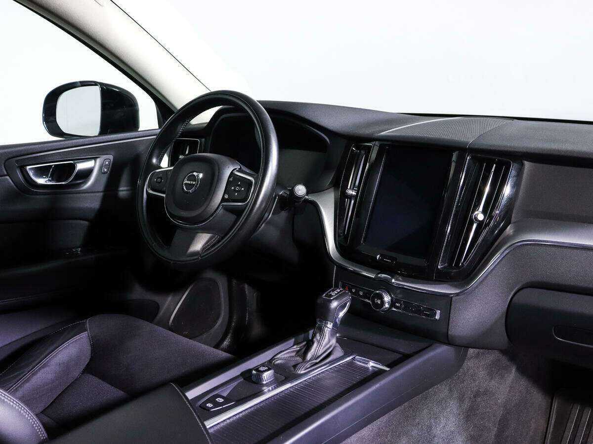 Volvo XC60 2018 года с пробегом. Фото: #8