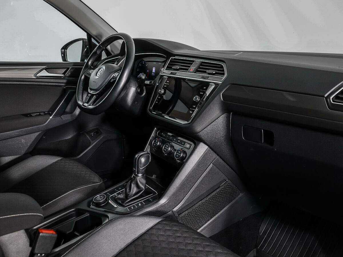 Volkswagen Tiguan 2018 года с пробегом. Фото: #11