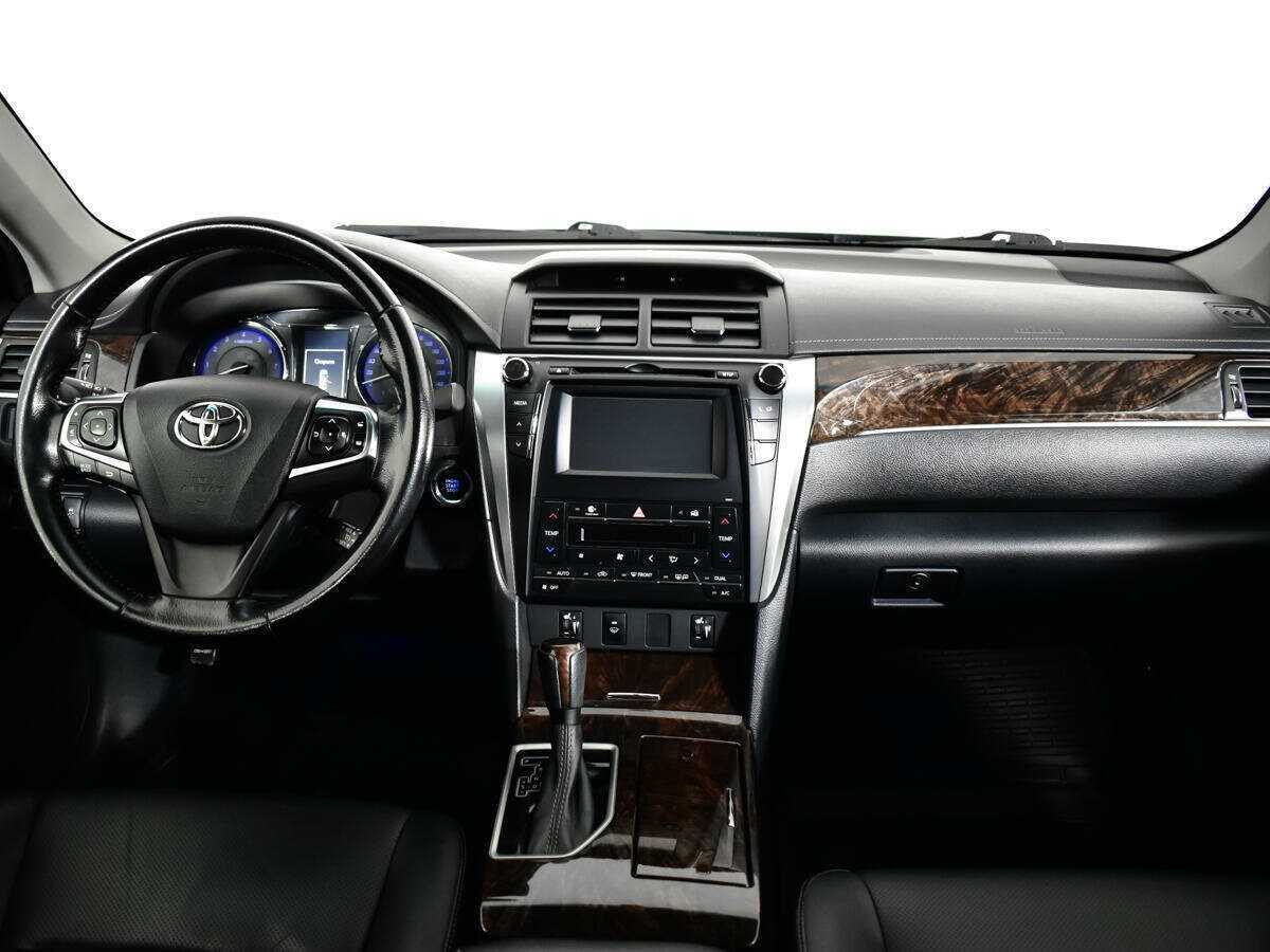 Toyota Camry 2016 года с пробегом. Фото: #11