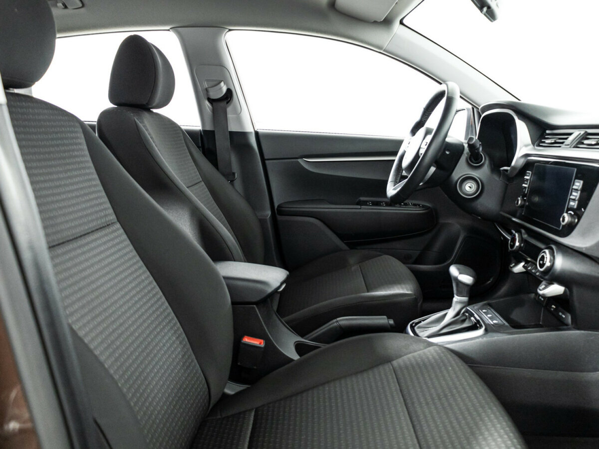 Kia Rio 2021 года с пробегом. Фото: #14