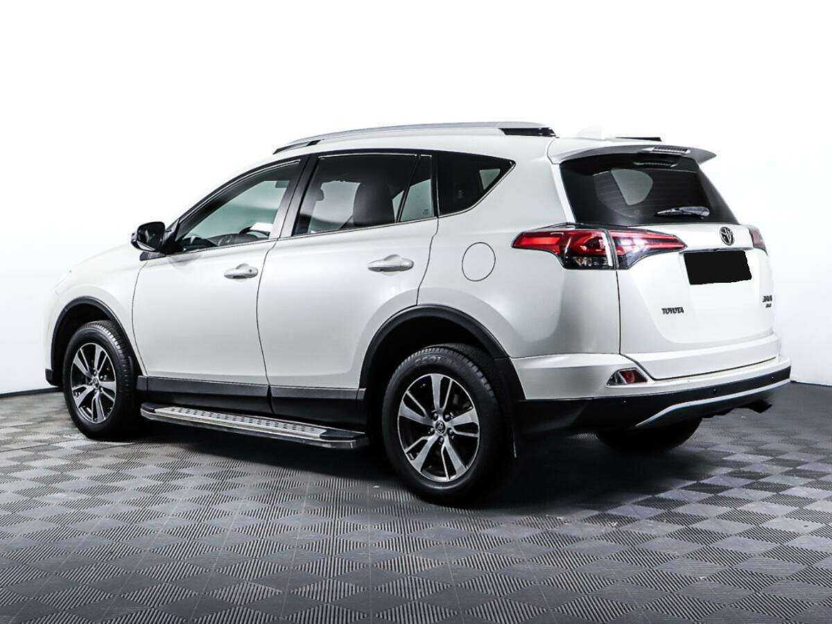 Toyota RAV4 2018 года с пробегом. Фото: #5