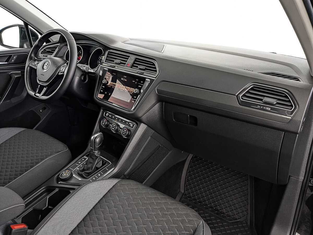 Volkswagen Tiguan 2018 года с пробегом. Фото: #12
