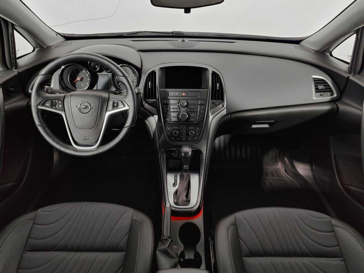 Opel Astra 2014 года с пробегом. Фото: #11