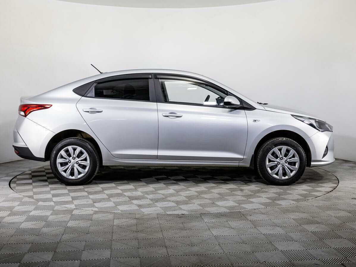 Hyundai Solaris 2022 года с пробегом. Фото: #3