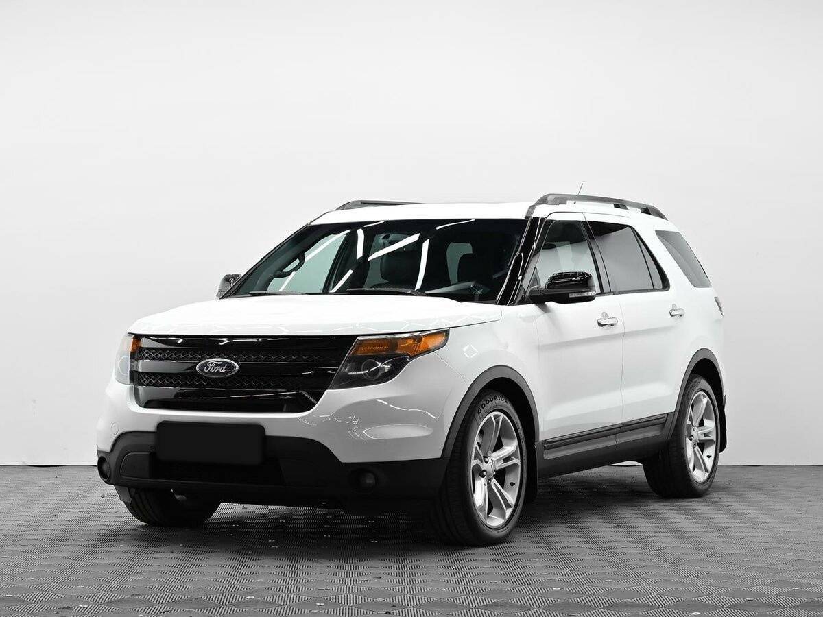 Ford Explorer 2013 года с пробегом. Фото: #0