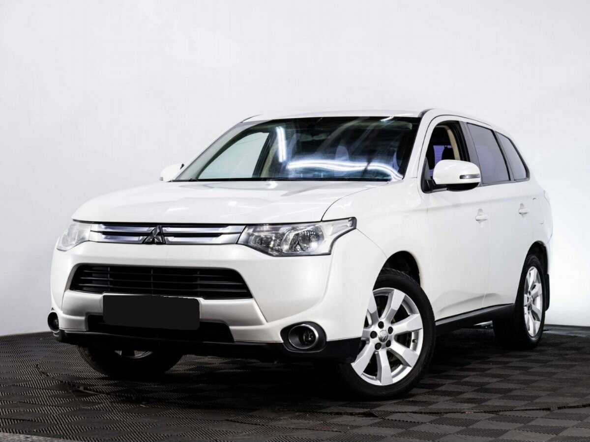 Mitsubishi Outlander 2014 года с пробегом. Фото: #0