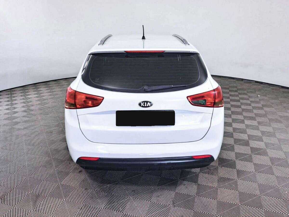 Kia Ceed 2012 года с пробегом. Фото: #3