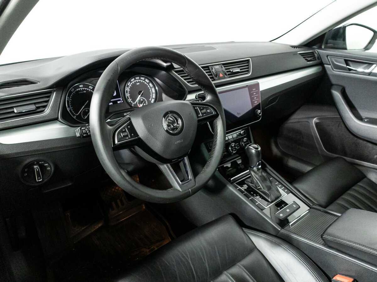 Skoda Superb 2019 года с пробегом. Фото: #10