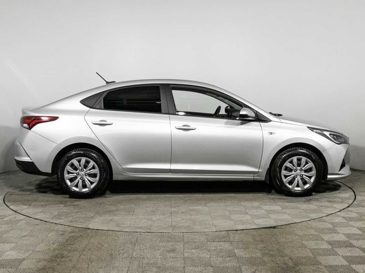 Hyundai Solaris 2022 года с пробегом. Фото: #3