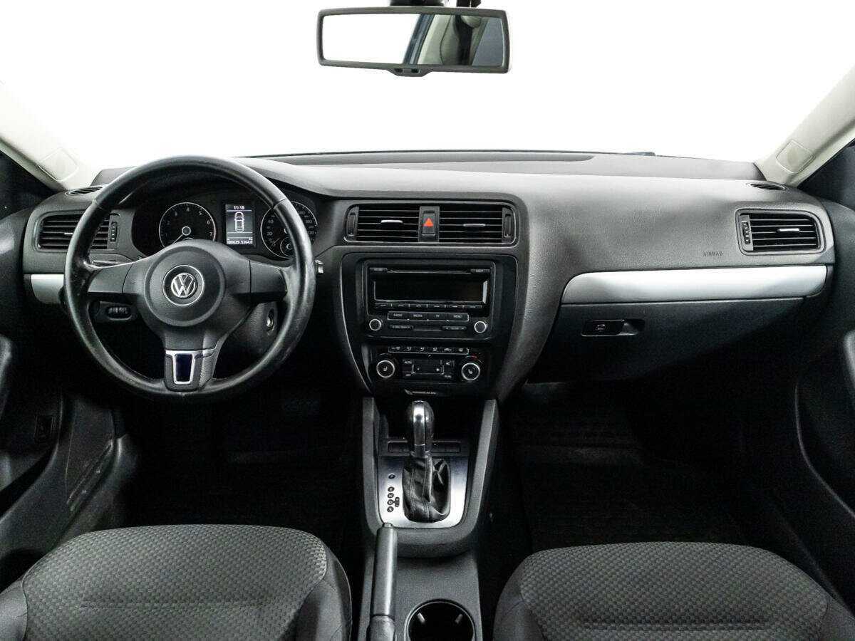 Volkswagen Jetta 2012 года с пробегом. Фото: #12