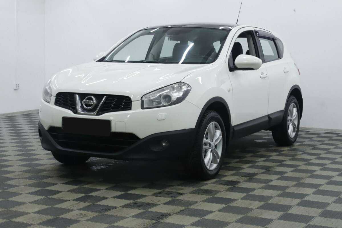 Nissan Qashqai 2013 года с пробегом. Посмотреть фото