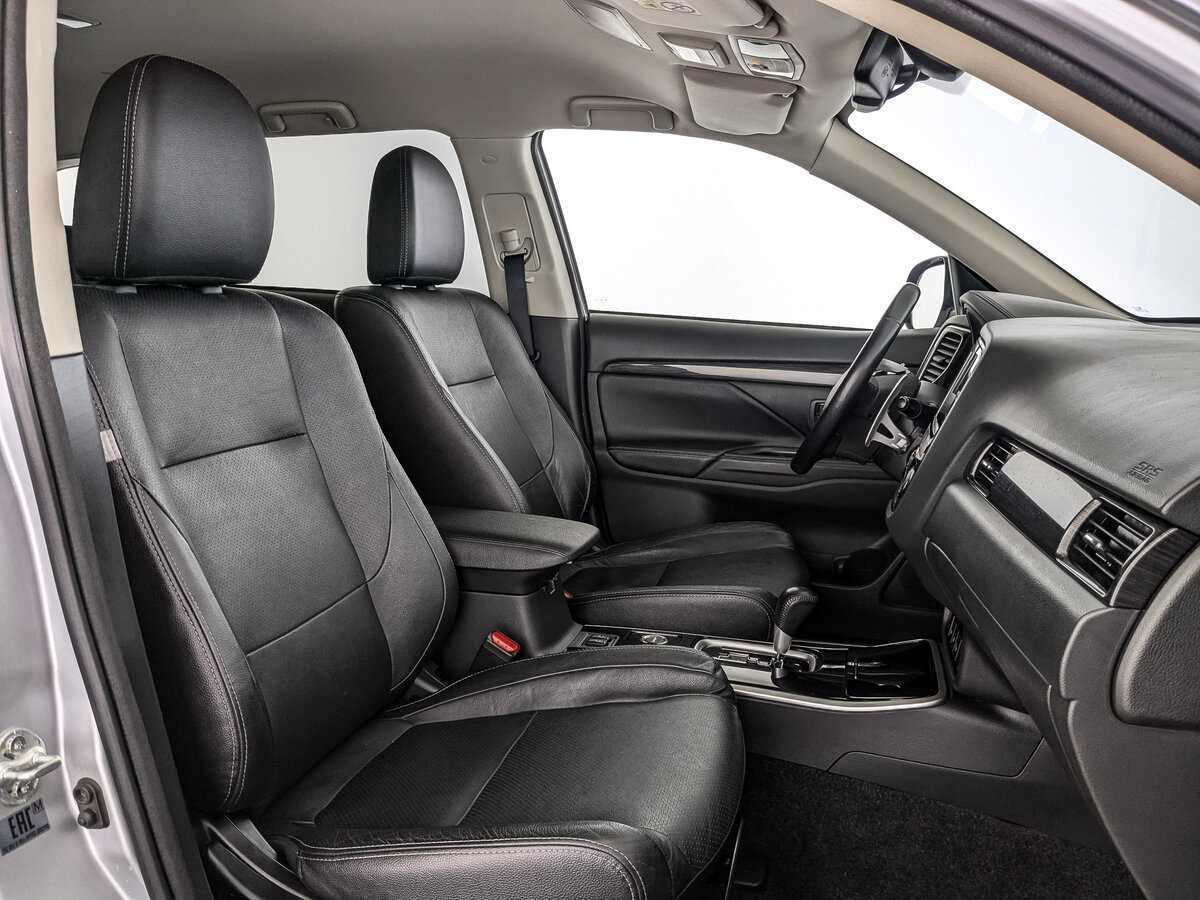 Mitsubishi Outlander 2017 года с пробегом. Фото: #18