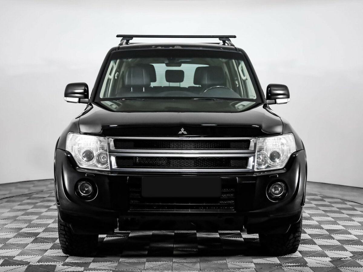 Mitsubishi Pajero 2013 года с пробегом. Фото: #1
