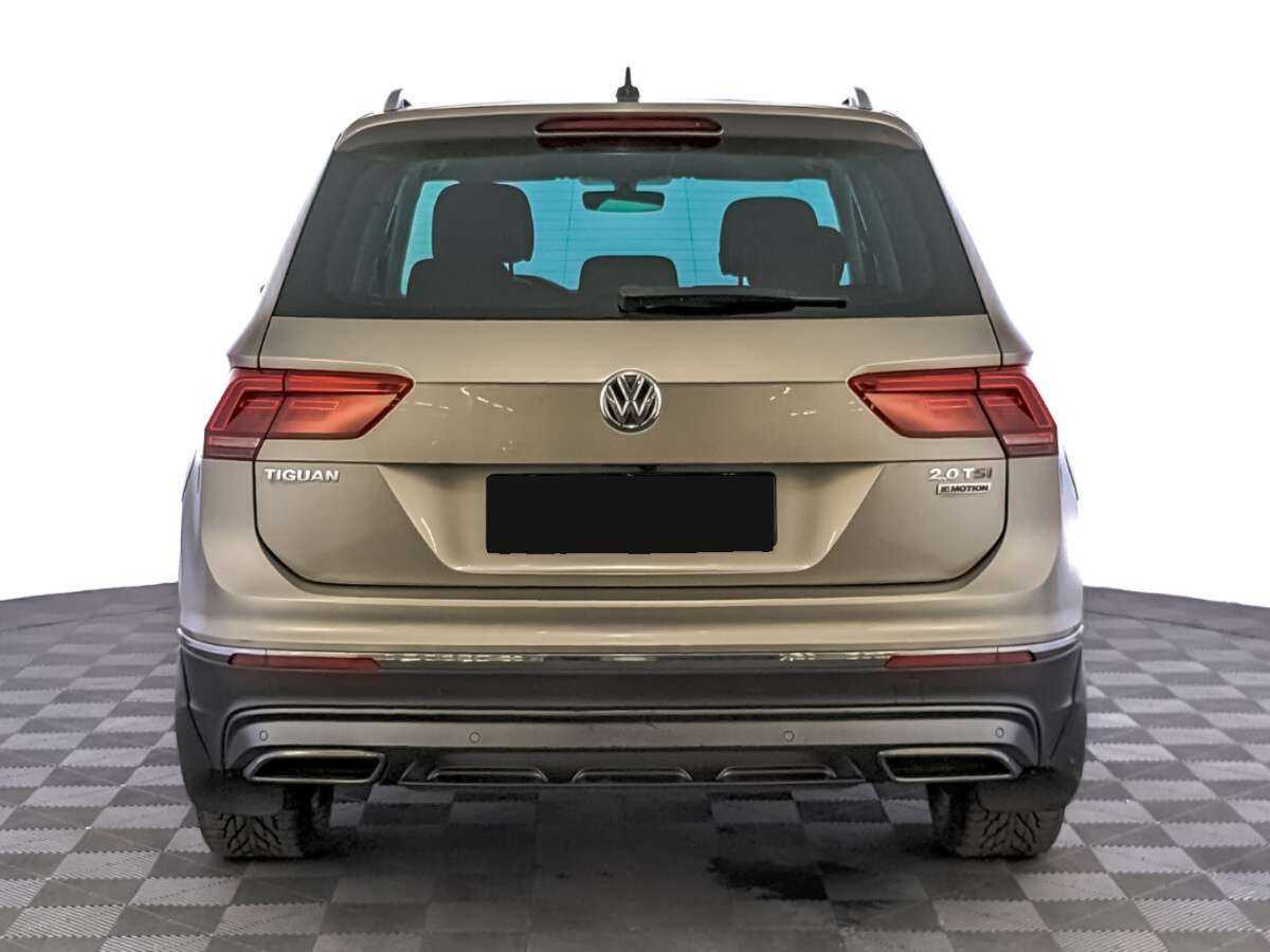Volkswagen Tiguan 2018 года с пробегом. Фото: #5