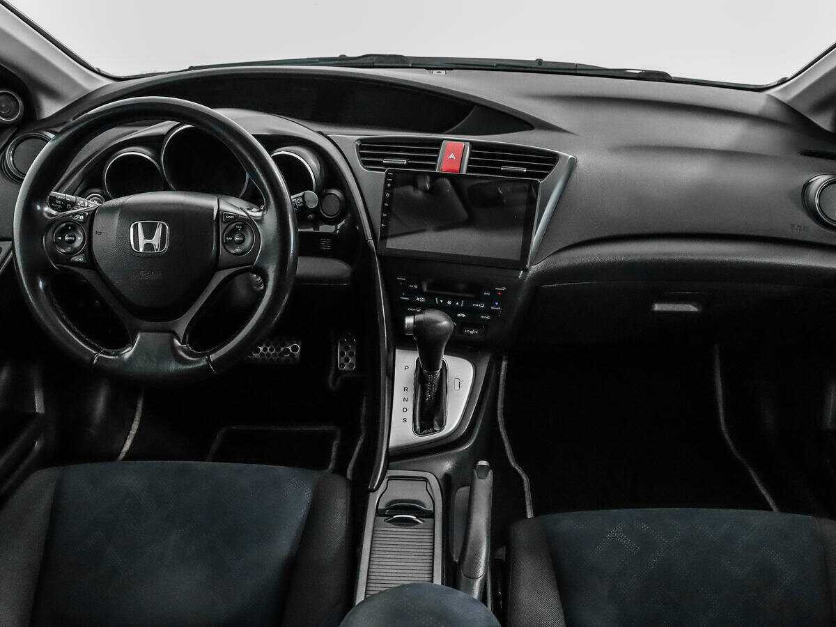 Honda Civic 2012 года с пробегом. Фото: #11
