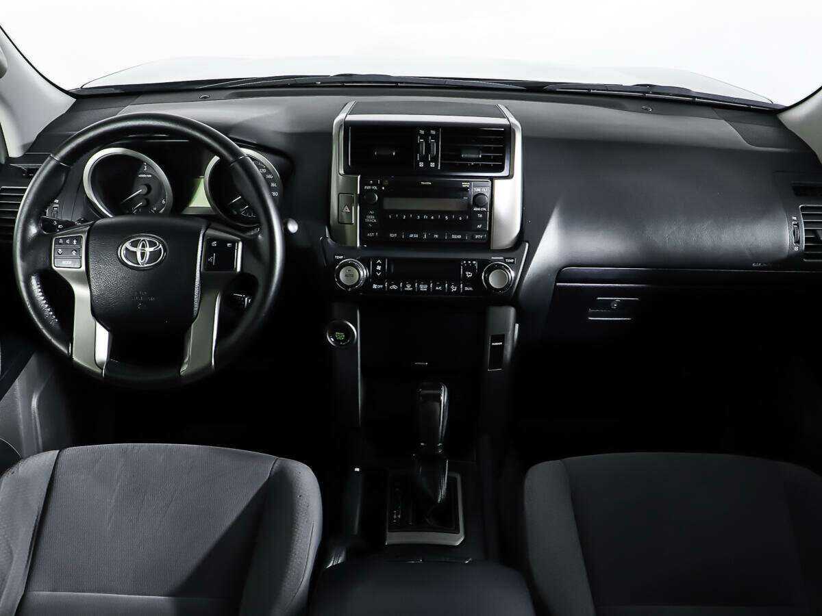 Toyota Land Cruiser Prado 2012 года с пробегом. Фото: #10