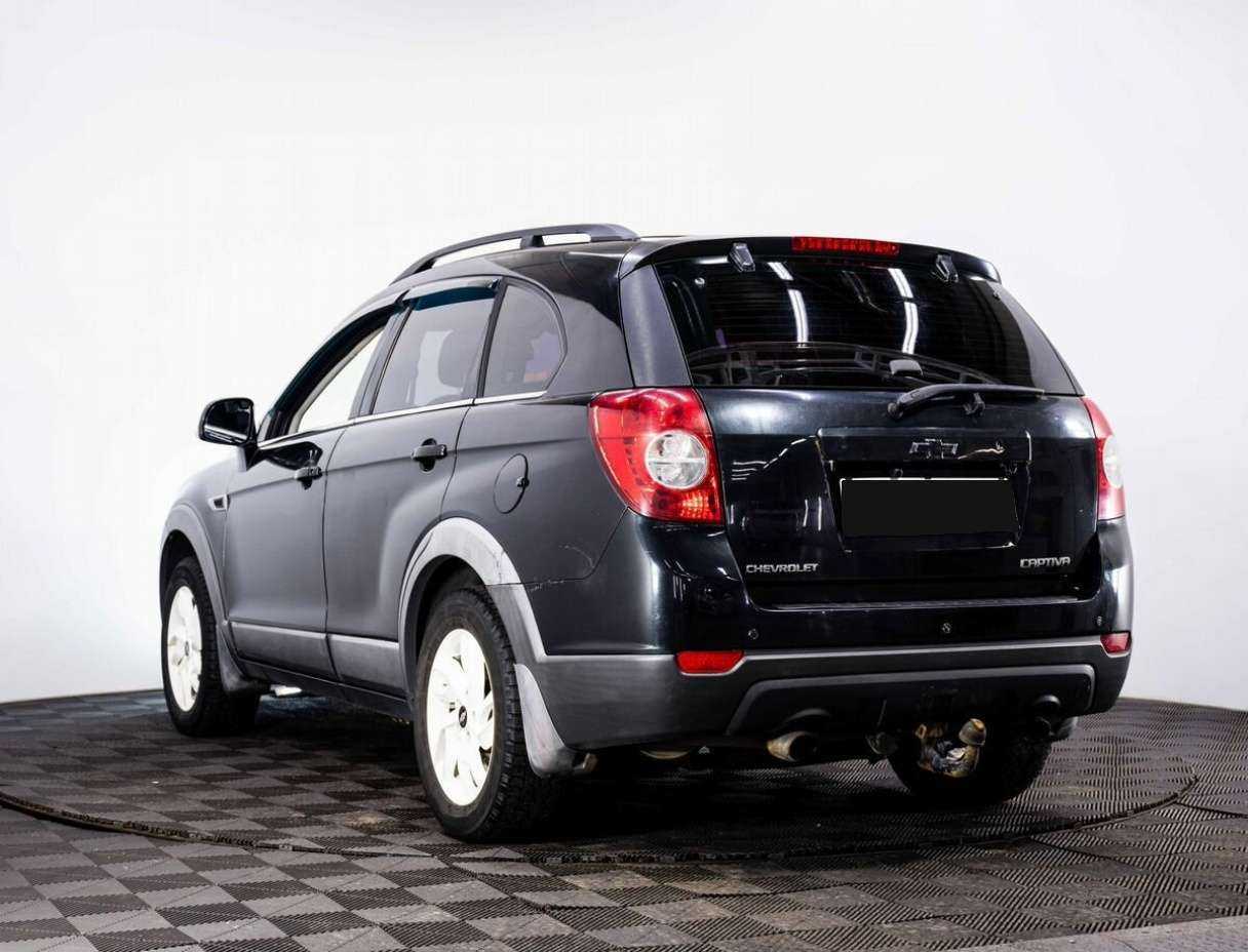 Chevrolet Captiva 2012 года с пробегом. Фото: #3