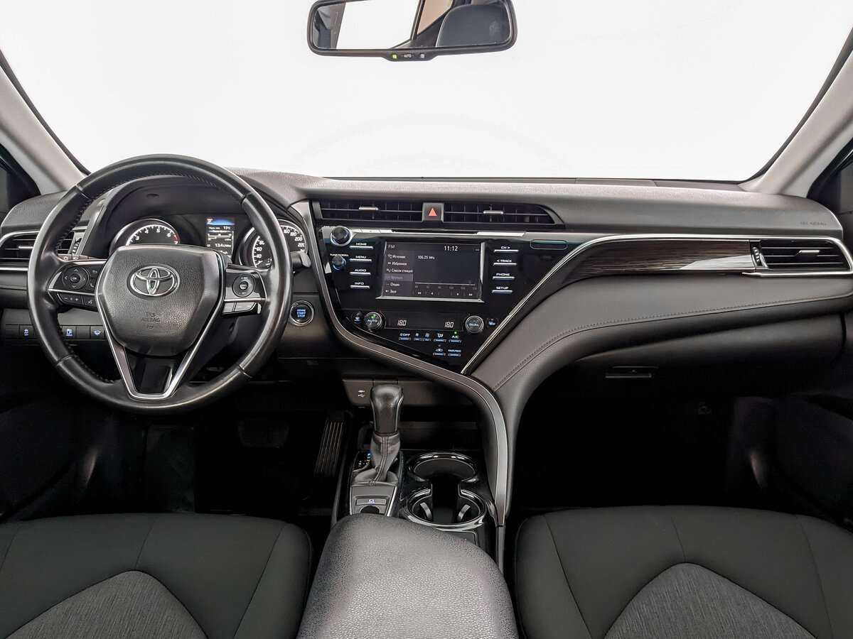 Toyota Camry 2020 года с пробегом. Фото: #11