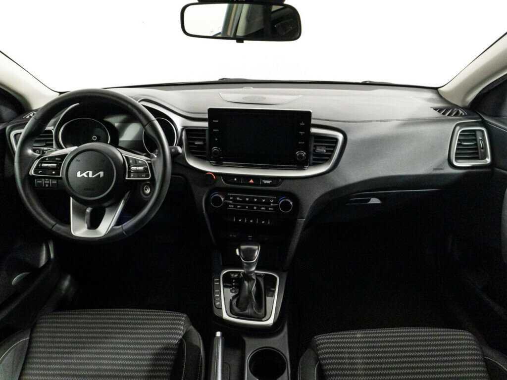 Kia Ceed 2021 года с пробегом. Фото: #12